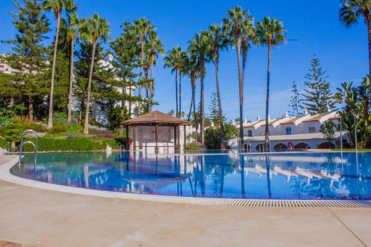 Benalgolf Lovely Apartment In Benalmadena With Sea Views, Excellent Wifi Connection, Private Backyard With Bbq ภายนอก รูปภาพ