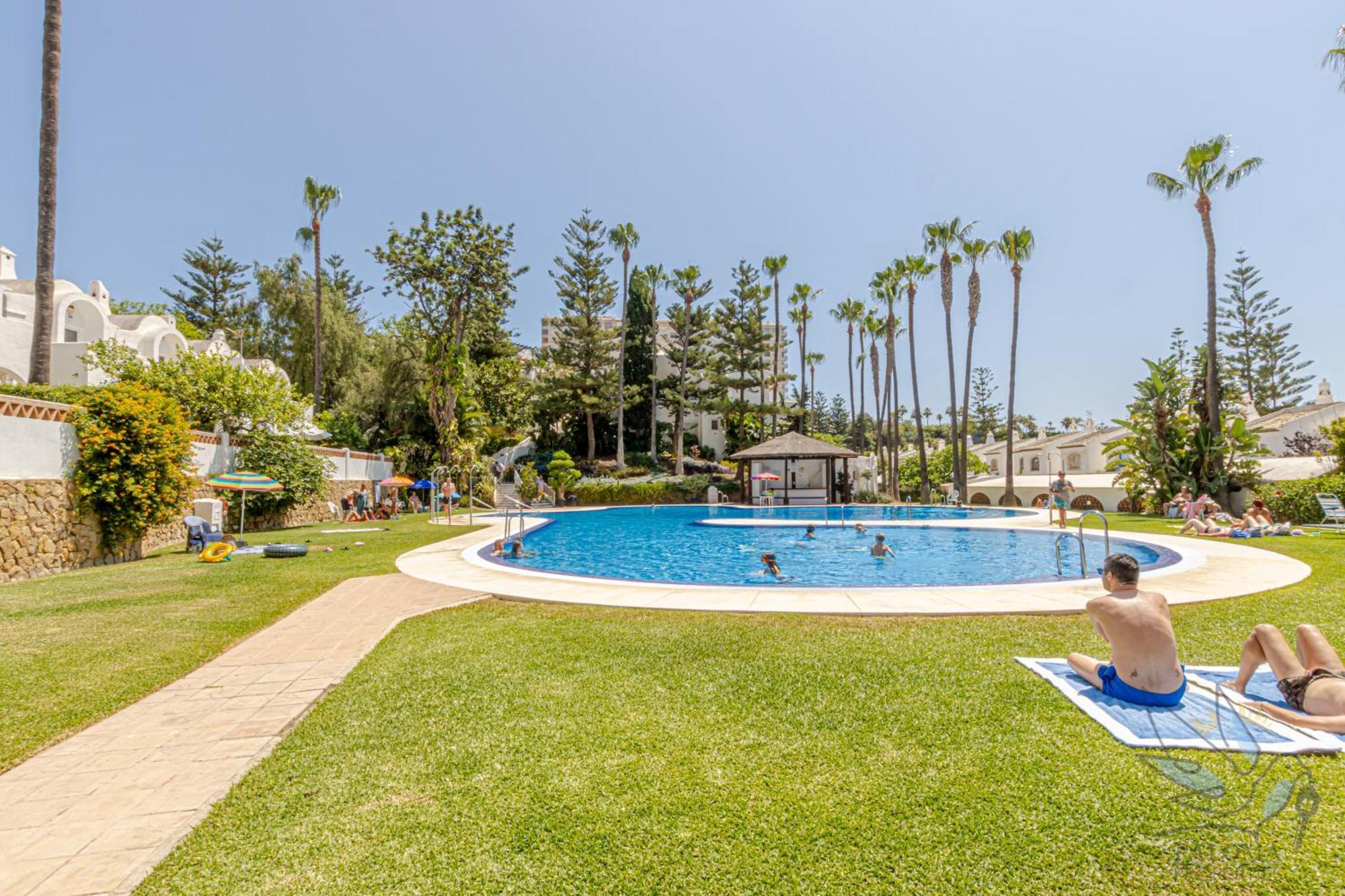 Benalgolf Lovely Apartment In Benalmadena With Sea Views, Excellent Wifi Connection, Private Backyard With Bbq ภายนอก รูปภาพ
